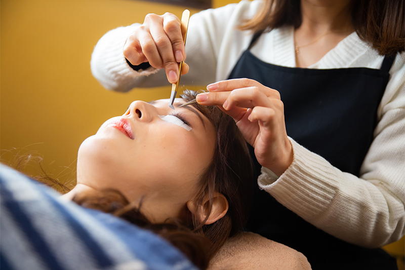 EYELASHES EYEBROW まつ毛・アイブロー